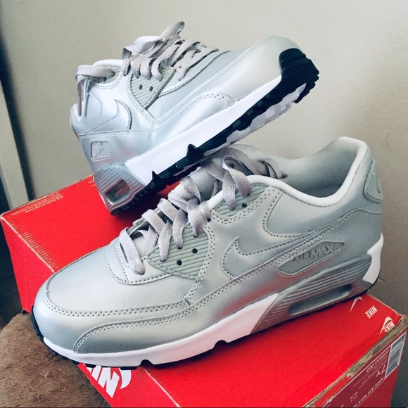 SOLD-NIKE AIR MAX 90 SE LTR LEATHER METALLIC - Picture 4 of 7